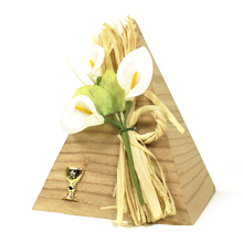 La pyramide boite à dragées pour cadeau communion